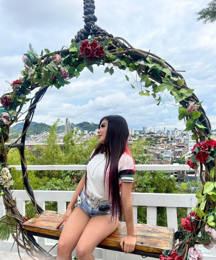 632112238: Chica busca chico en Madrid