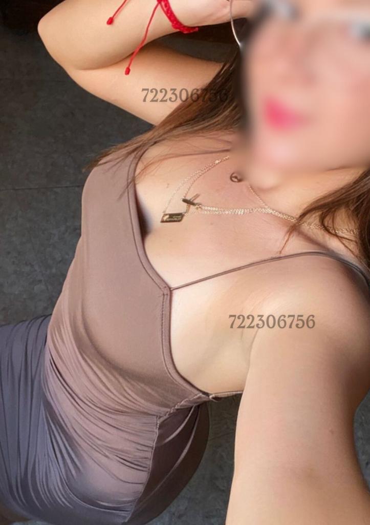 Chica busca chico en Almería: 