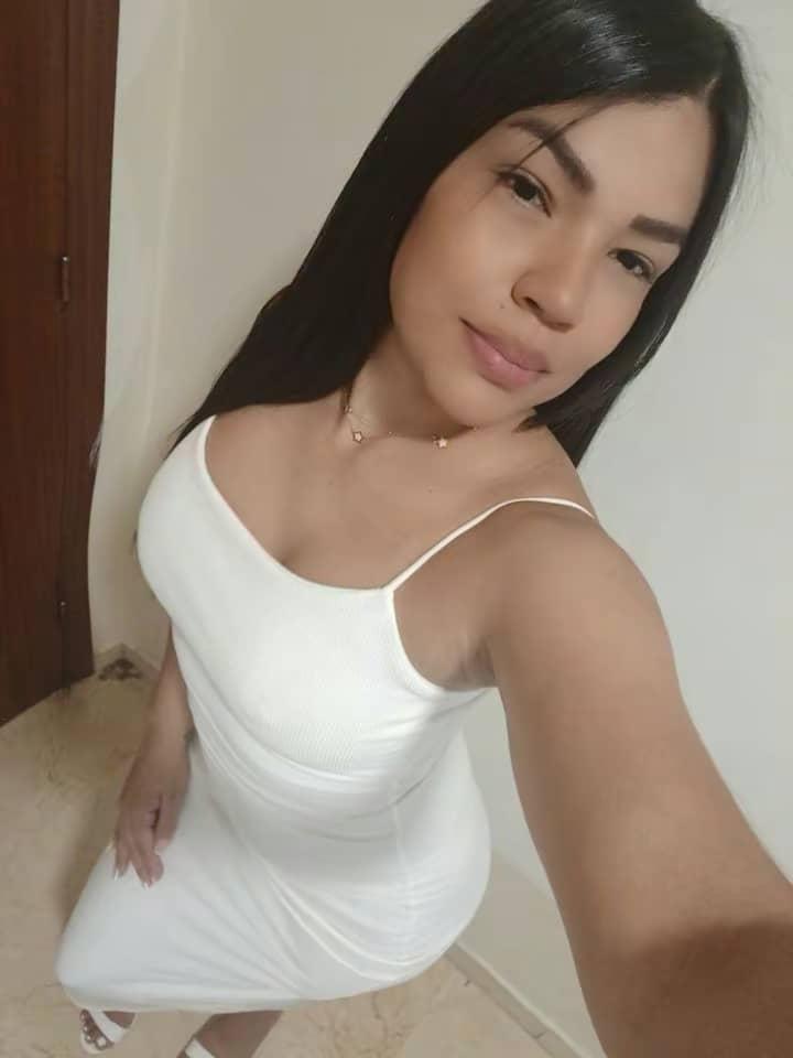 Chica busca chico en Sevilla: 