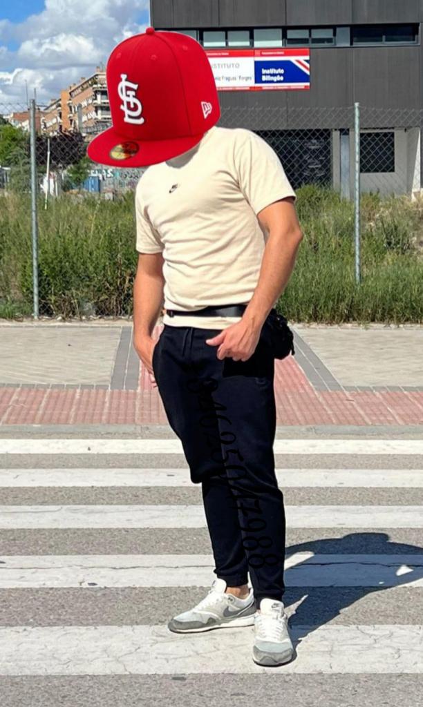 625047988: Chico busca chica en Barcelona