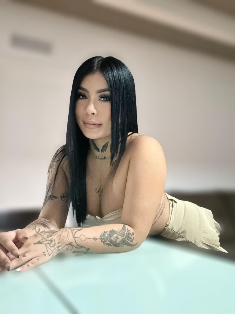 Chica busca chico en Cádiz: 