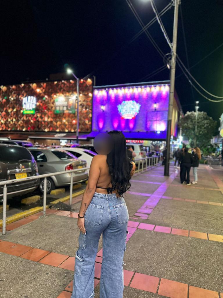 672452580: Chica busca chico en Madrid