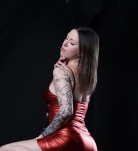 613593503: Chica busca chico en Barcelona