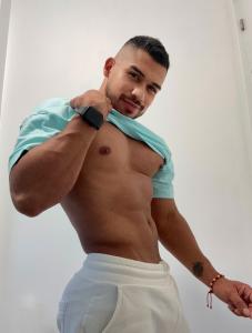 623400845: Chico busca chica en Alicante