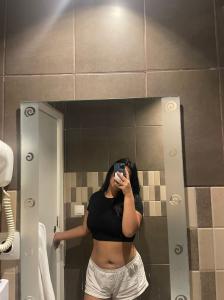 675481196: Chica busca chico en Barcelona