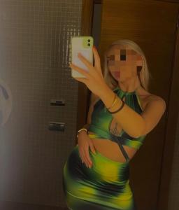 607707371: Chica busca chico en Sevilla