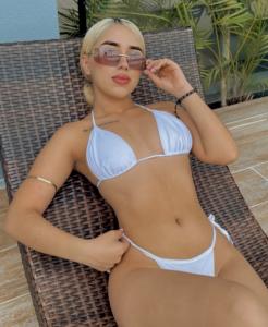 610638475: Chica busca chico en Cádiz