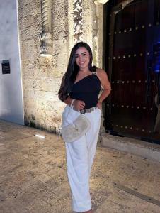 645030338: Chica busca chico en Tenerife