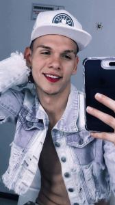 614682863: Chico busca chica en Granada