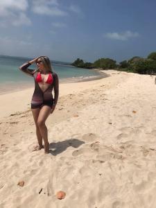 742075338: Chica busca chico en Almería