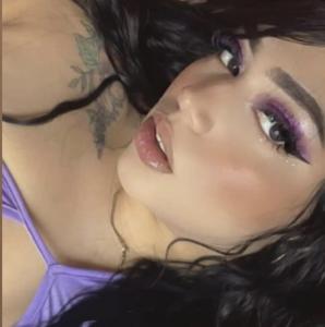 613450897: Chica busca chico en Barcelona