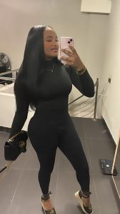 610924923: Chica busca chico en Madrid