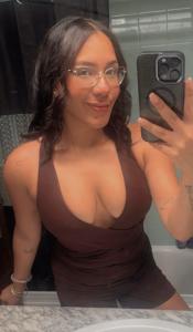 610673030: Chica busca chico en Almería