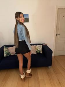 699387190: Chica busca chico en Cádiz