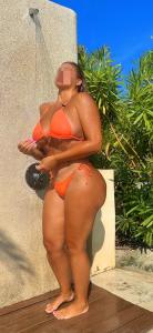 643733228: Chica busca chico en Tenerife