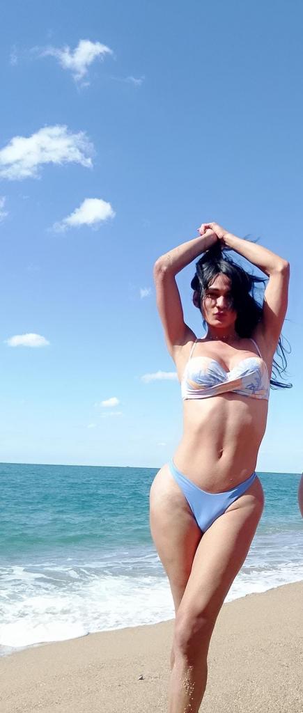 674276428: Transexual en Barcelona
