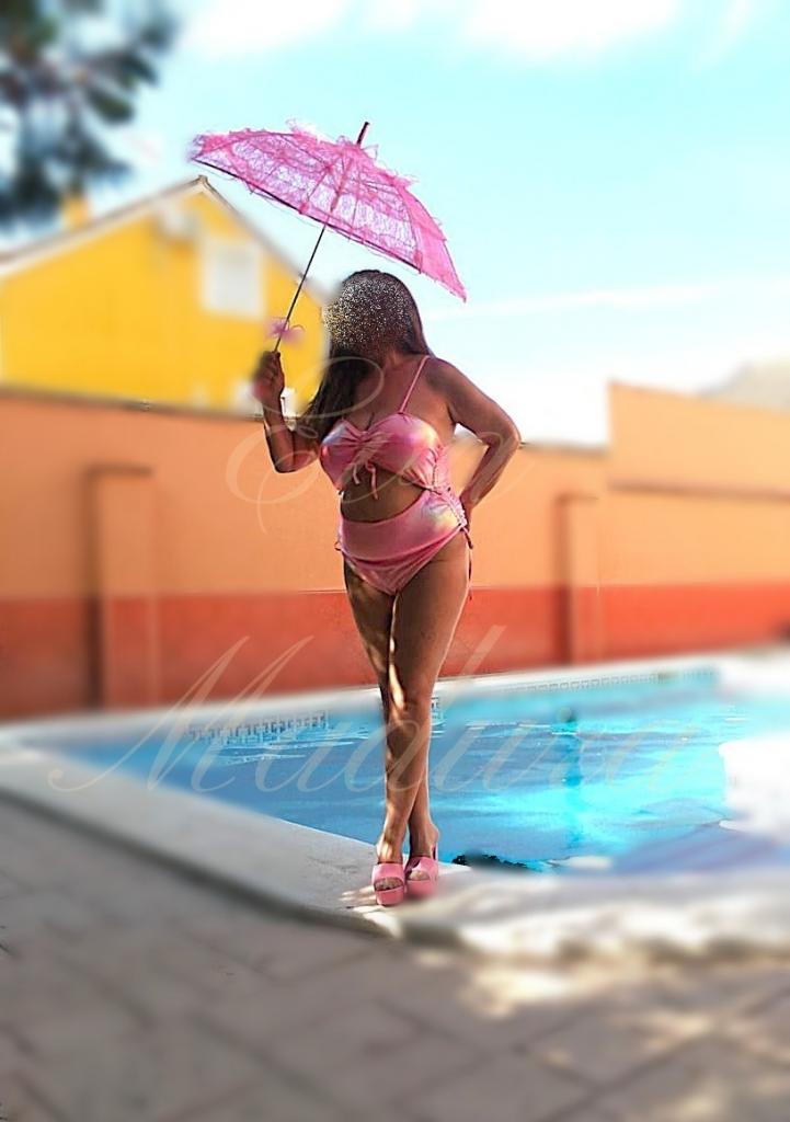 Chica busca chico en Sevilla: 