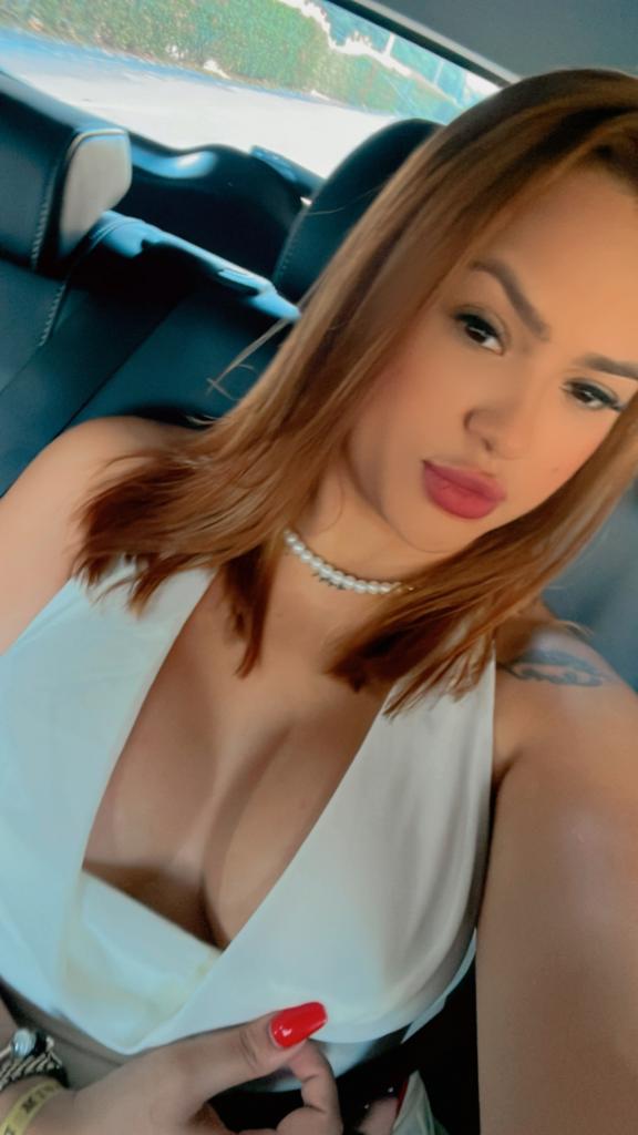 Chica busca chico en Huelva: 