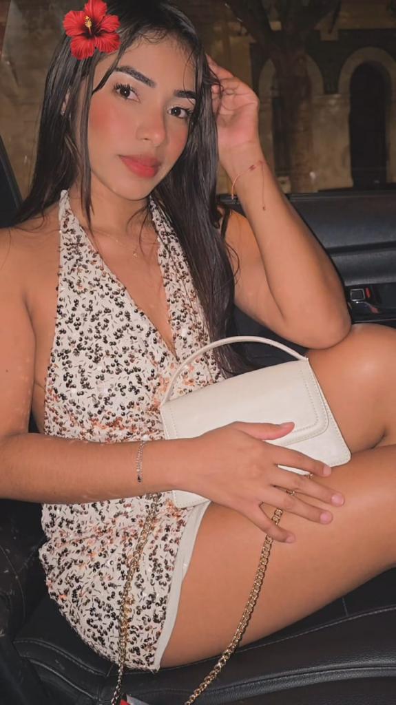 Chica busca chico en Almería: 