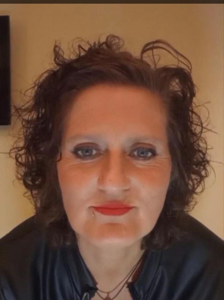 Chica busca chico en Asturias: 