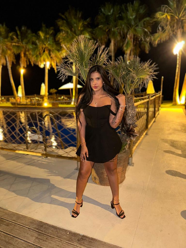 Chica busca chico en Cádiz: 