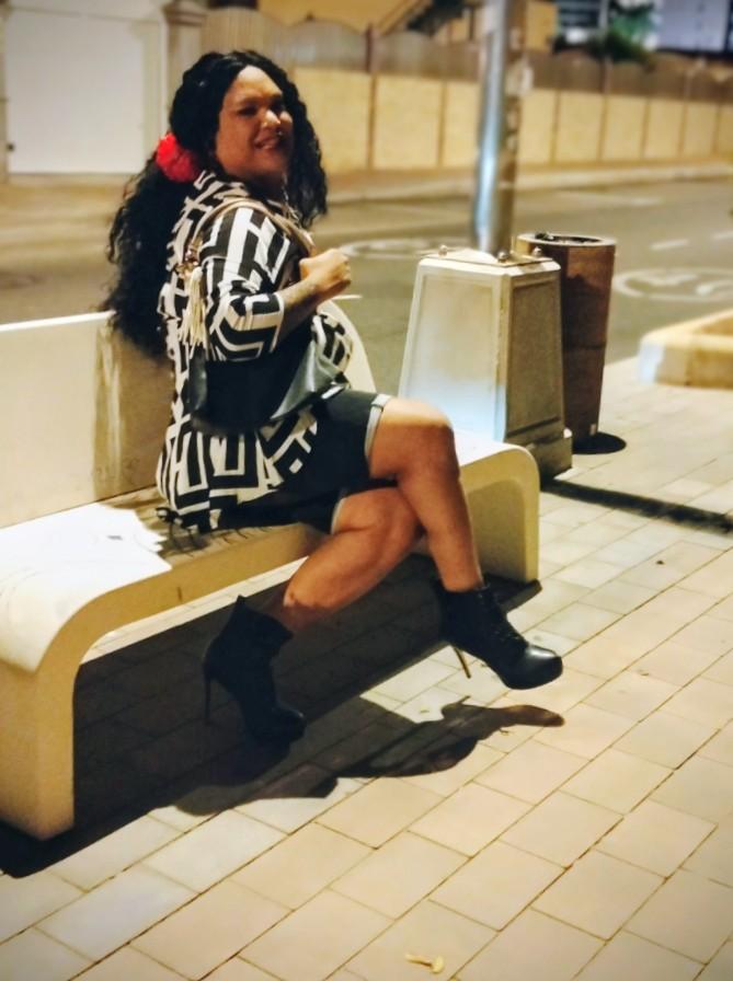 614749098: Transexual en Las Palmas