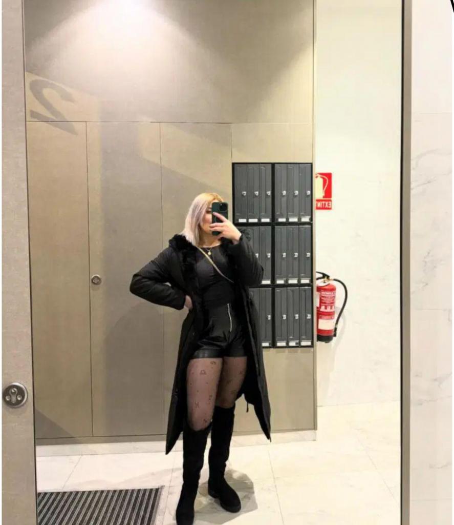 Chica busca chico en La Coruña: 