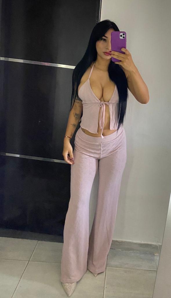 605608179: Chica busca chico en Pontevedra