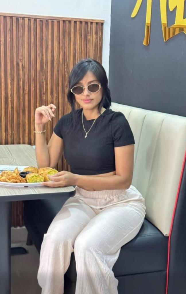 642872131: Chica busca chico en Lérida
