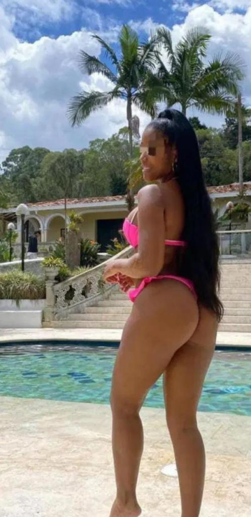 649333907: Chica busca chico en Sevilla