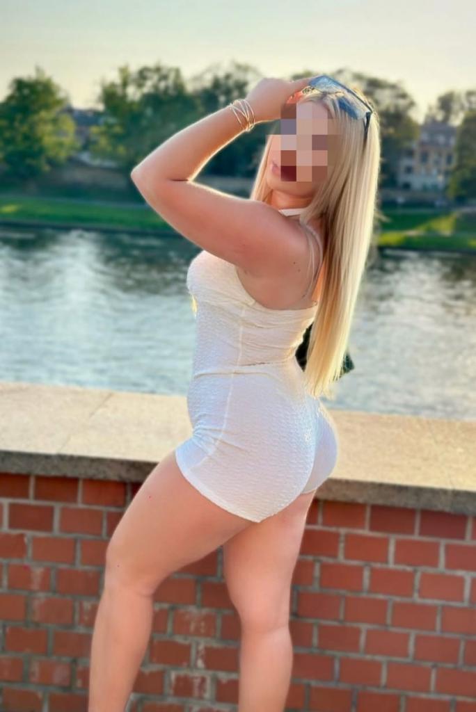 632126050: Chica busca chico en Lugo
