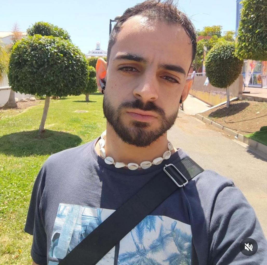 Chico busca chica en Tenerife: 