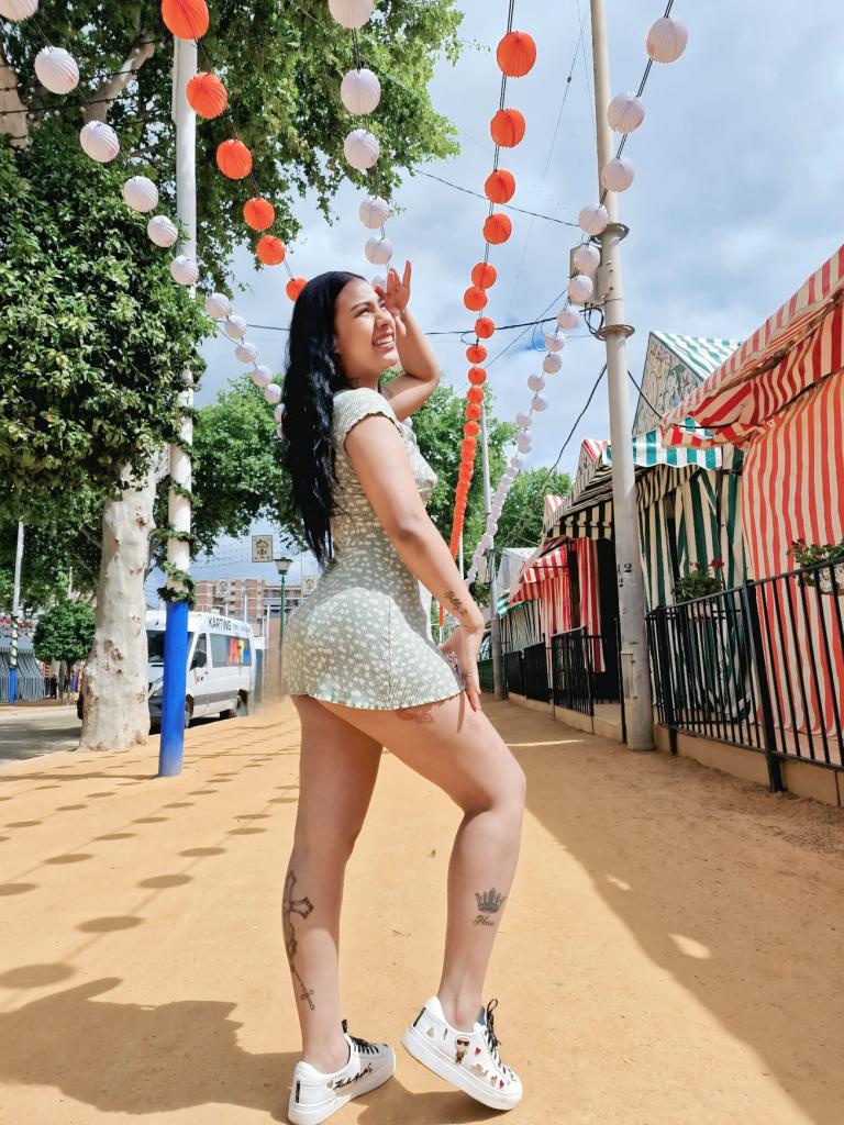 Chica busca chico en Sevilla: 