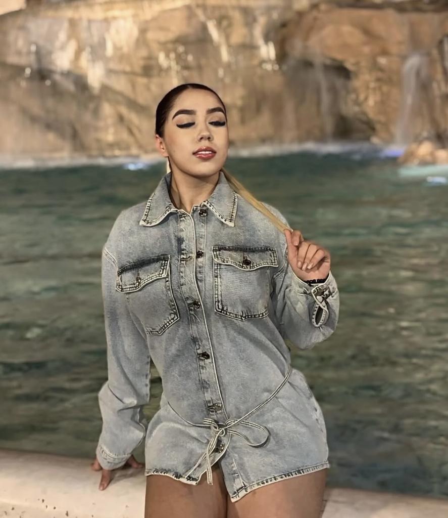 Chica busca chico en Cádiz: 
