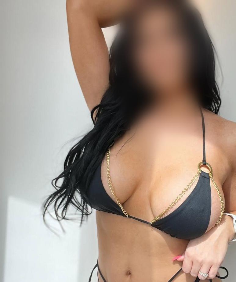 671802300: Chica busca chico en Málaga