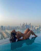 604134744: Chica busca chico en Gerona