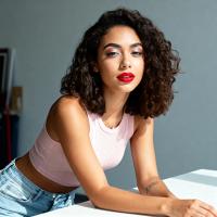 654659343: Chica busca chico en Toledo