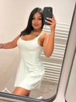 634827813: Chica busca chico en Barcelona