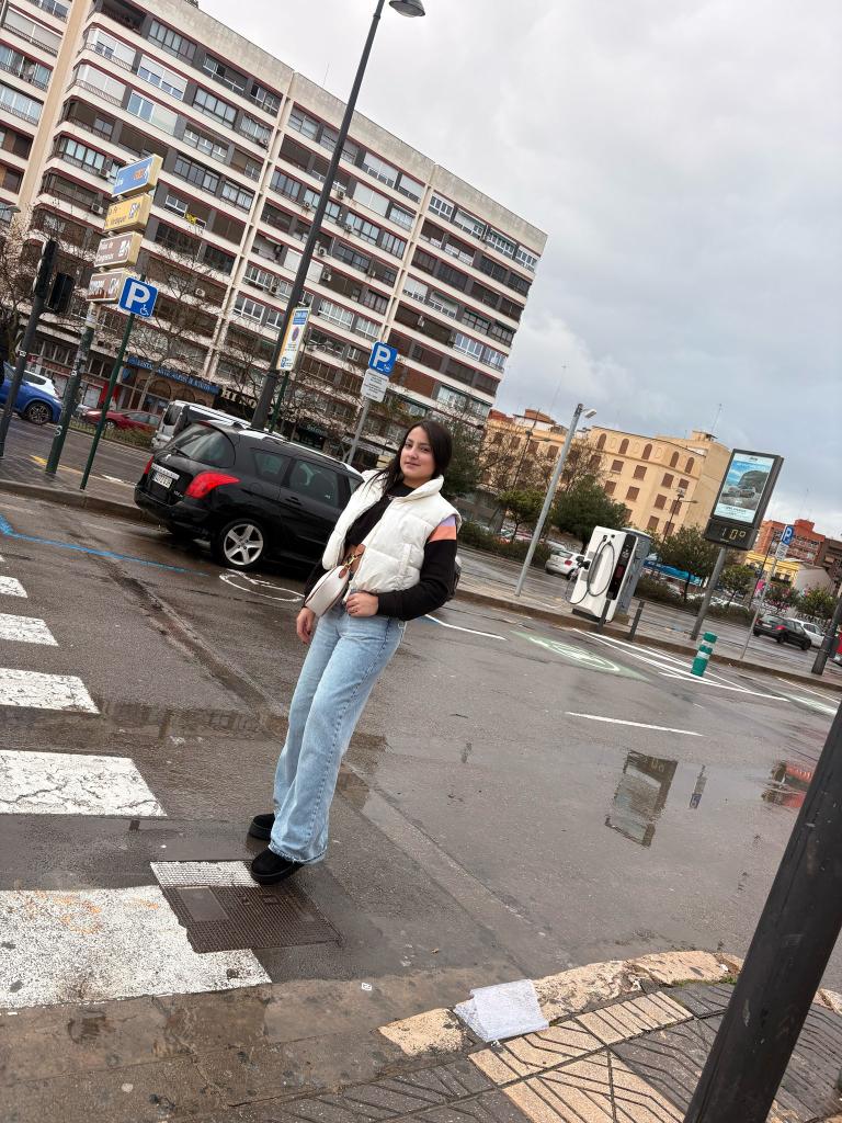 Chica busca chico en Alicante: 