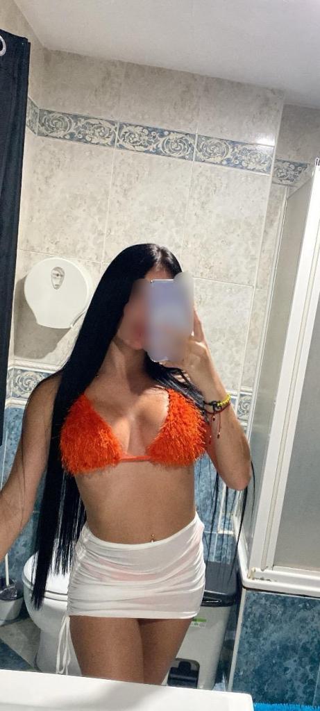 Chica busca chico en Ibiza: 