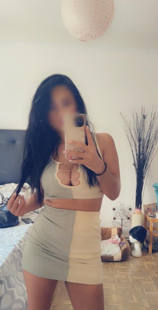 Chica busca chico en Menorca: 