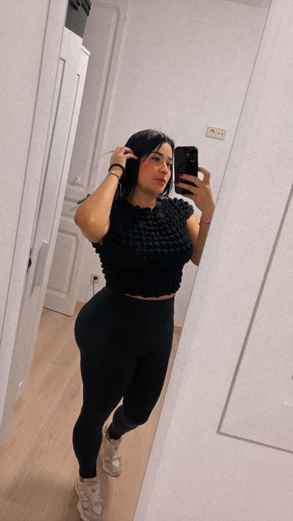 Chica busca chico en Almería: 