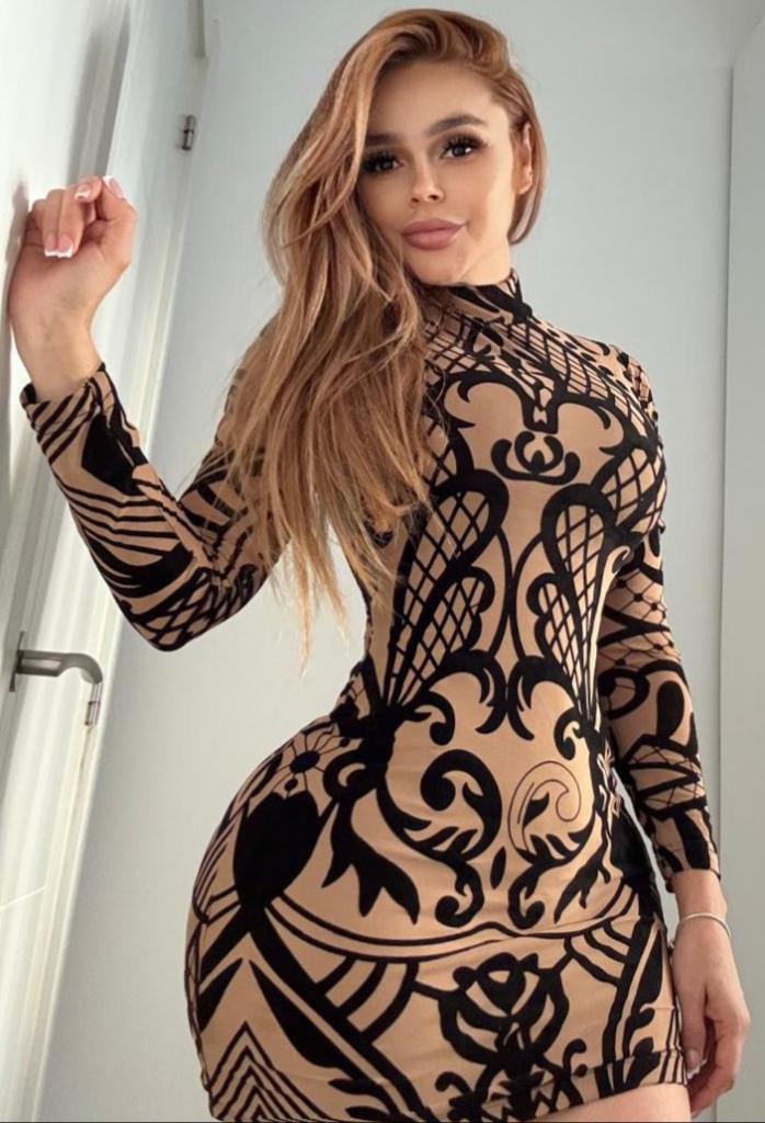 631700802: Chica busca chico en Ibiza