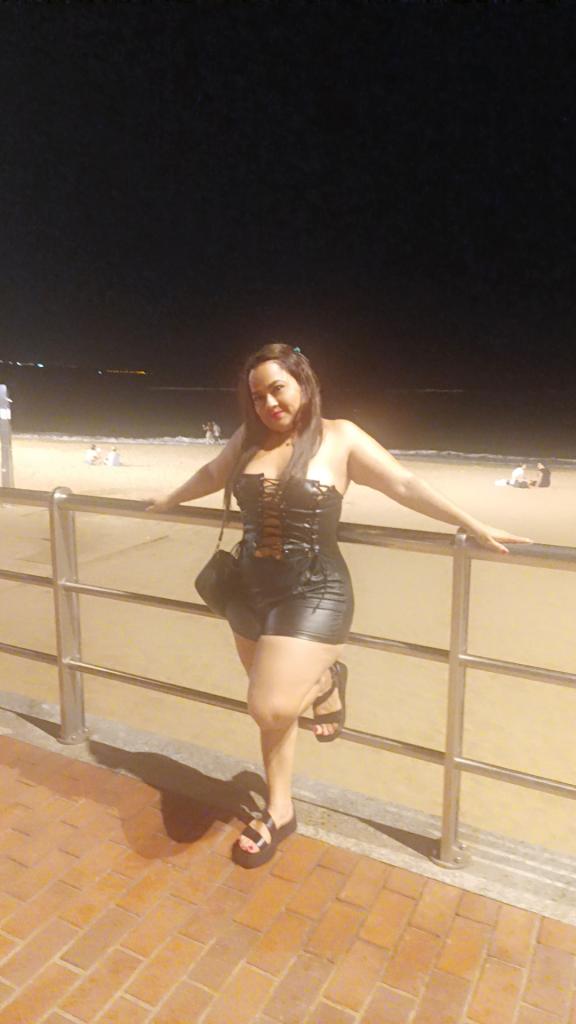 Chica busca chico en Tenerife: 