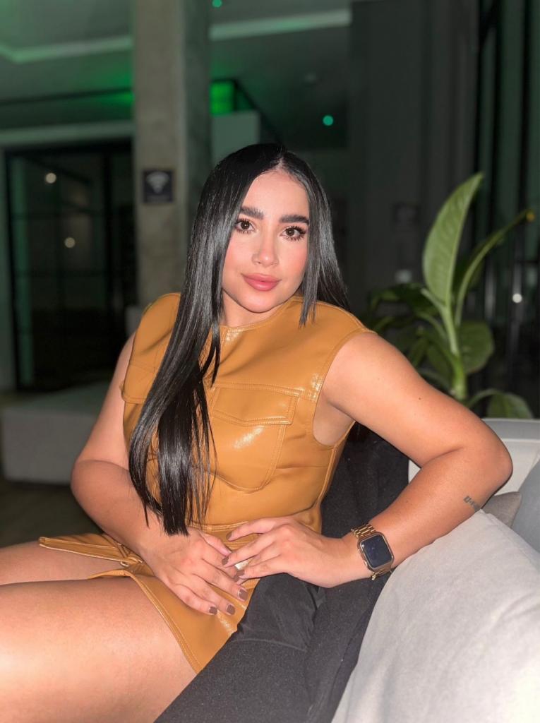 645030338: Chica busca chico en Tenerife