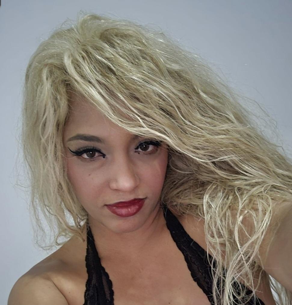 Chica busca chico en Pontevedra: Chica busca chico