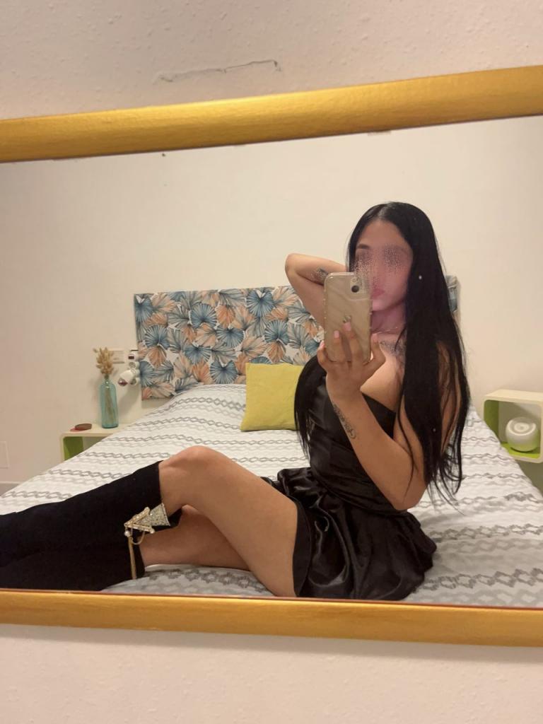 643964206: Chica busca chico en León