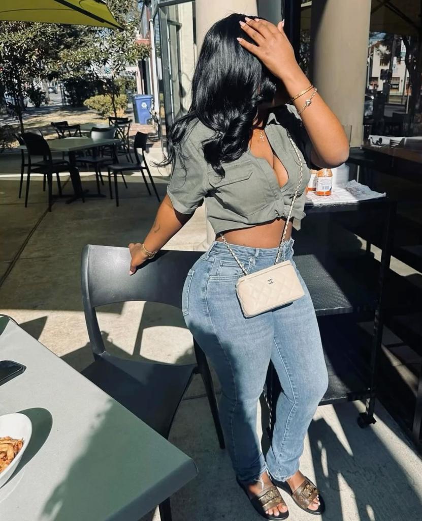Chica busca chico en Granada: 
