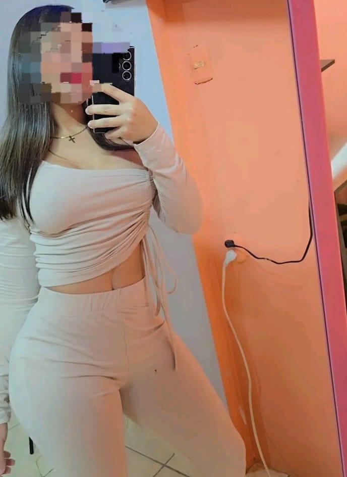 Chica busca chico en Cádiz: 