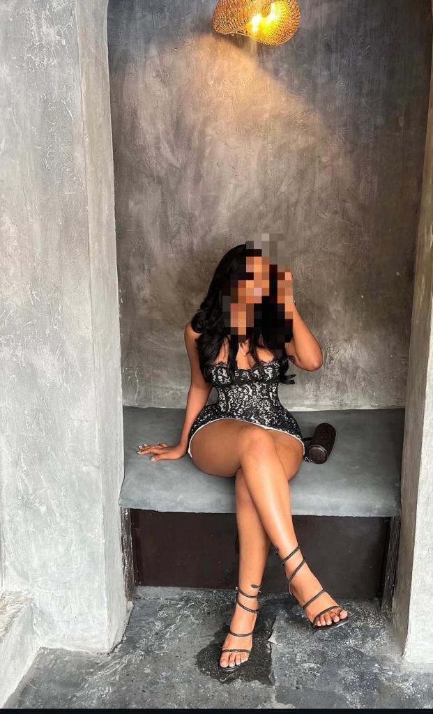 Chica busca chico en Cádiz: 